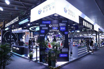 Global Commercial Service Robot Shipments Leader KEENON Puts Humanoids to Work at WAIC 2026
